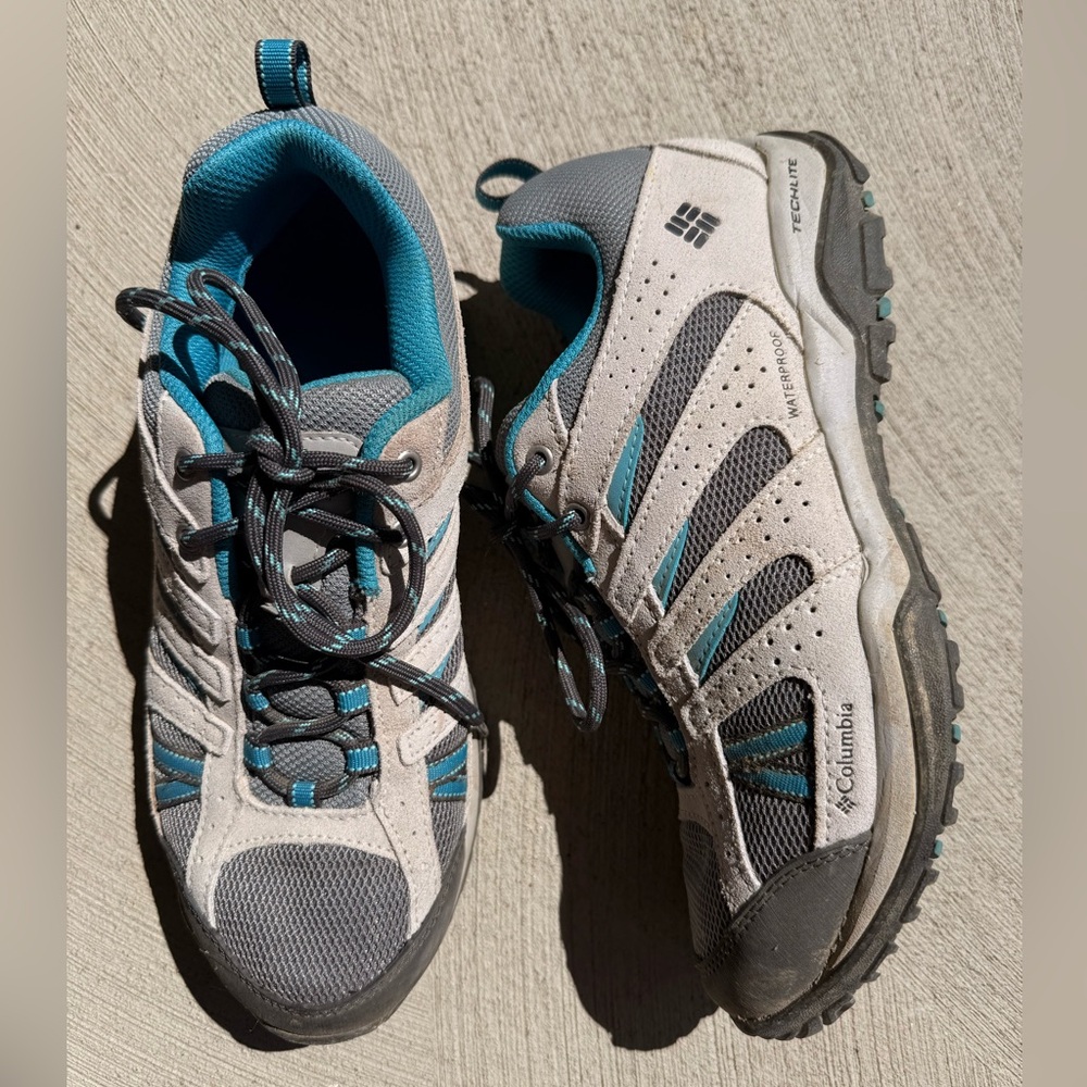 Columbia Women’s Waterproof Hiking Shoes Gray/Blue 7.5 M EUC